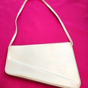 Elegant Cream Shoulder Bag